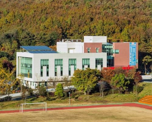 「면암관(도서관)」의 썸네일