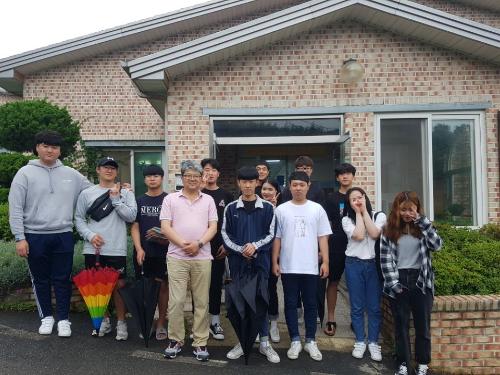 「2018학년도 소방안전관리과 사회봉사동아리 가온누리 라파 노인요양원 봉사활동」의 썸네일