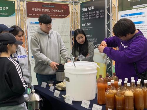 「2018.12.06. Capstone Design 경진대회 최우수상 수상」의 썸네일