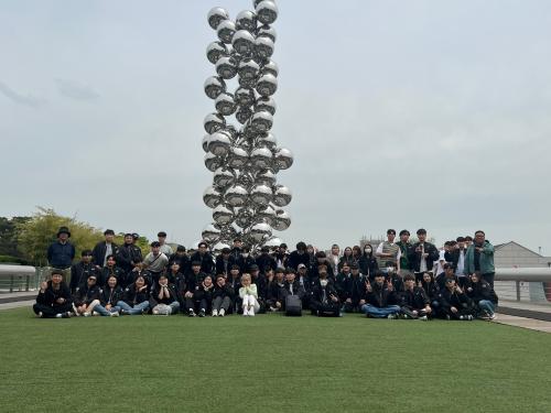 「건축인테리어학과 교외교육 '테마건축탐방' 진행」의 썸네일